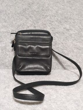 Vintage FOSSIL Black Leather Crossbody Purse Adjustable Strap
